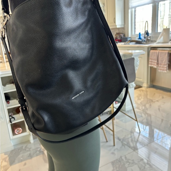 Michael Kors leather hobo bag - Picture 4 of 4